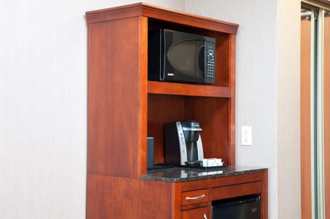 Fridge, microwave, coffee/tea maker