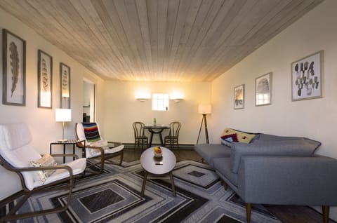Living/dining room