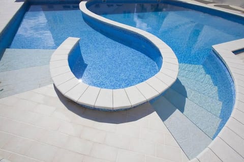 Seasonal outdoor pool, pool umbrellas, sun loungers