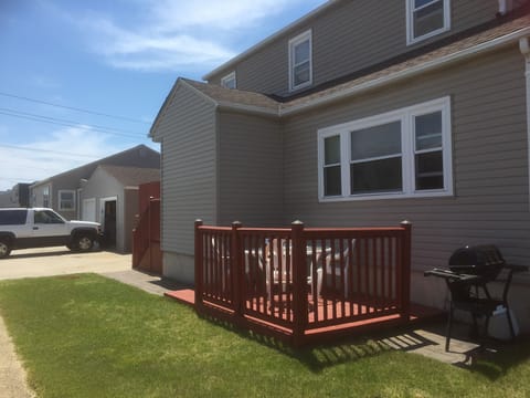 Relax on the deck with patio seating for 6, BBQ grill. 