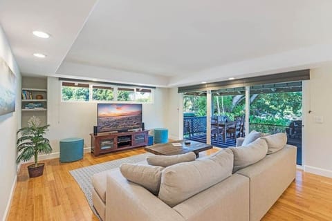 Living room perfect for movie watching or game night 