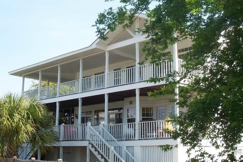 Fantastic time, lots of great memories! Anna Mia is a true gem! ~Guest Book