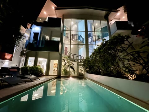 Nighttime at Casa Puesta del Sol Villa 1 