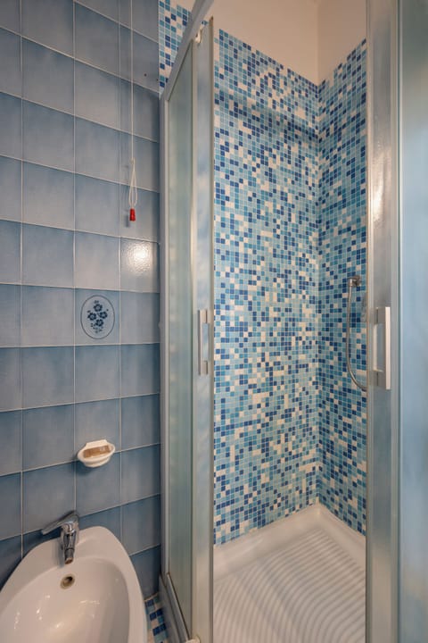 Condo, 1 Bedroom, Balcony | Bathroom | Shower, bidet, towels