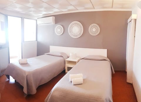 Standard Twin Room, Private Bathroom | Individually decorated, free WiFi, bed sheets