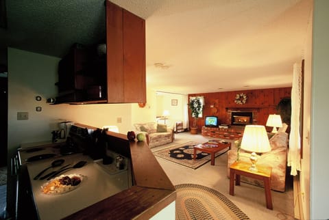 Individually decorated, iron/ironing board, free WiFi, bed sheets