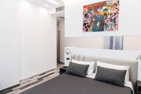 Superior Room | Free minibar, in-room safe, desk, soundproofing