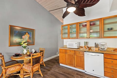 Spacious Studio with Fully Equipped Kitchen and Serene Ambiance