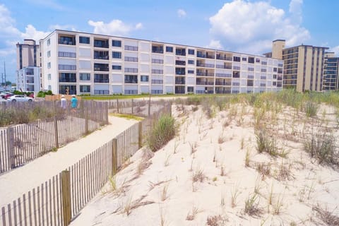 Condo, 1 Bedroom | Exterior