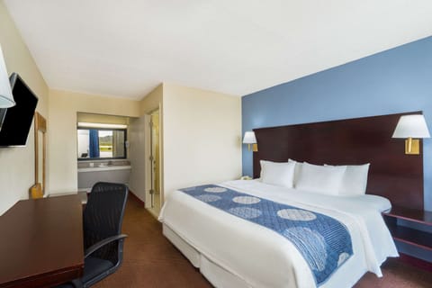 Desk, blackout drapes, iron/ironing board, free WiFi