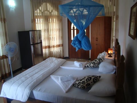 Double Room, 1 Double Bed | Desk, free WiFi