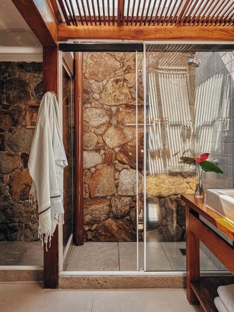 Superior Double Room | Bathroom | Shower, designer toiletries, hair dryer, bidet