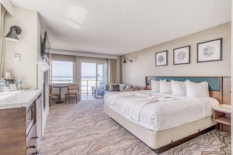 Premium bedding, blackout drapes, iron/ironing board, free WiFi