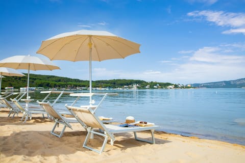 Private beach, scuba diving, snorkeling, beach bar