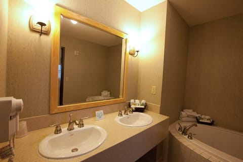 Standard Room, 2 Queen Beds | Bathroom | Combined shower/tub, free toiletries, towels