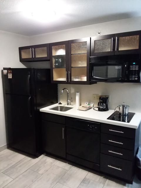 Studio Suite, 2 Double Beds, Accessible (Communications) | Private kitchenette | Full-size fridge, microwave, stovetop, dishwasher