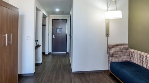 In-room safe, desk, iron/ironing board, free cribs/infant beds