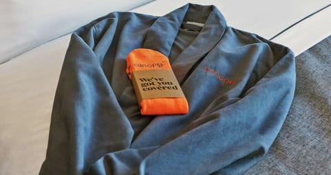 Premium bedding, in-room safe, desk, laptop workspace