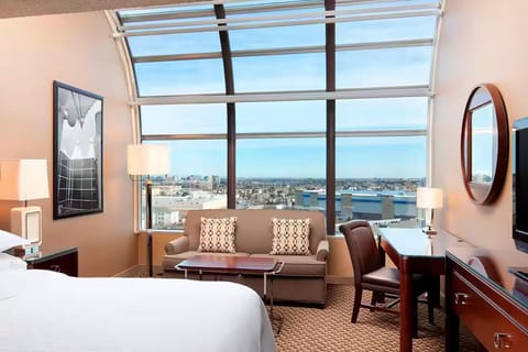 Premium bedding, pillowtop beds, in-room safe, desk