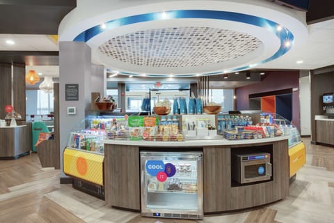 Snack bar