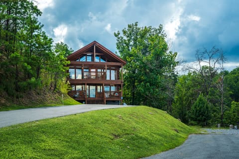 Welcome to Cliffside Hideaway!