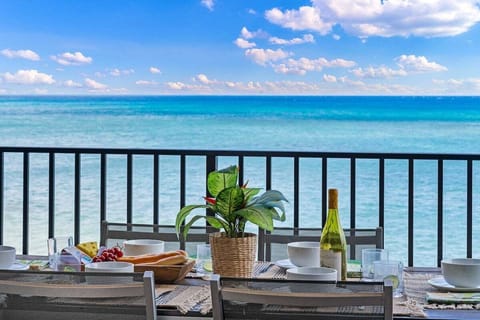 Your perfect spot for sunrise breakfasts or sunset dinners