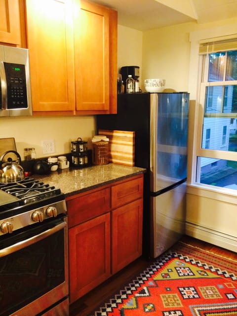 Granite Countertops, Le Crucett cookware.