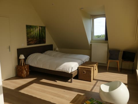 Superior Double or Twin Room, Private Bathroom (Chambre au Bois Dormant) | Premium bedding, memory foam beds, minibar, individually furnished