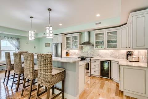 Welcome to Luxury Living-nearly 4,000 sqft w/ a Clean and Modern feel