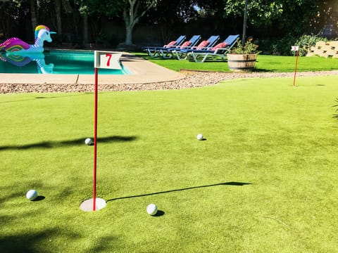 Villa Villeta has it all! 4 hole putting green, pool, spa, & plenty of shade!