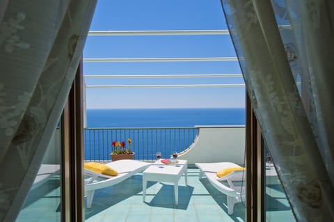 Apartment | Terrace/patio
