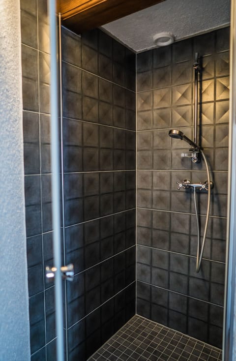 Double Room | Bathroom | Free toiletries, hair dryer, towels, soap