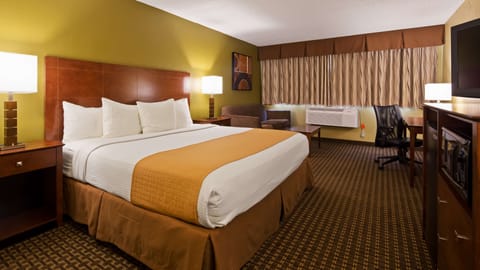 Egyptian cotton sheets, premium bedding, desk, iron/ironing board