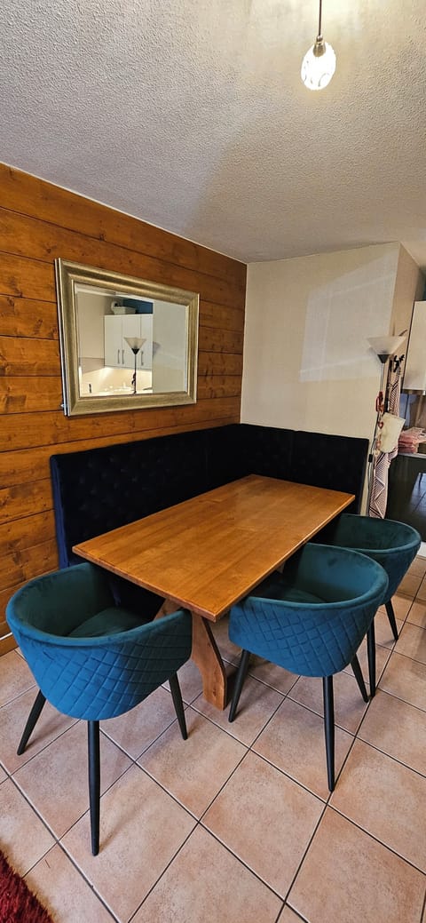 Dining table with new seating