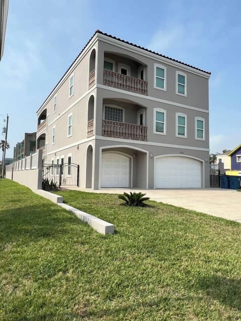 D489104e afe5 4aa2 98cd 1a5e74a10dac