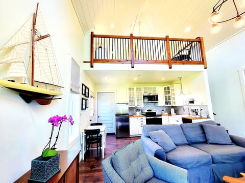 Loon Living Room (2)