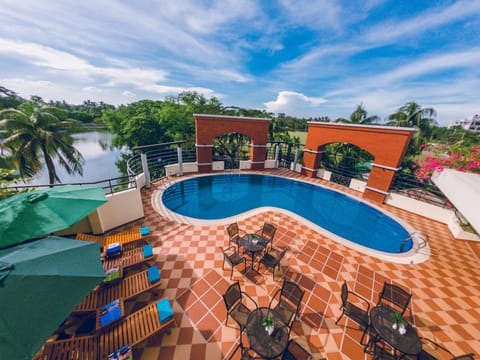 Indoor pool, outdoor pool, sun loungers