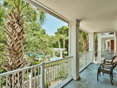 Relax & enjoy the serenity of 2,400 acres of resort-style living and dining!