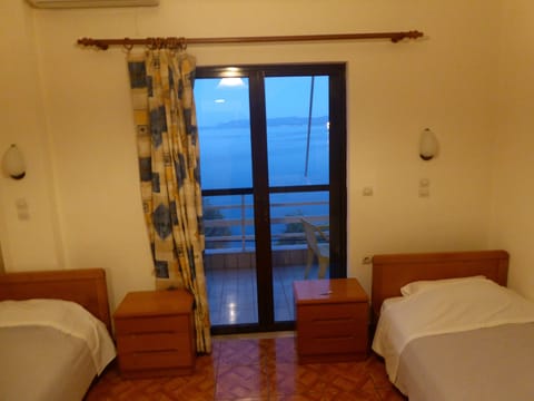 Apartment, 2 Bedrooms, Sea View | Free cribs/infant beds, free WiFi