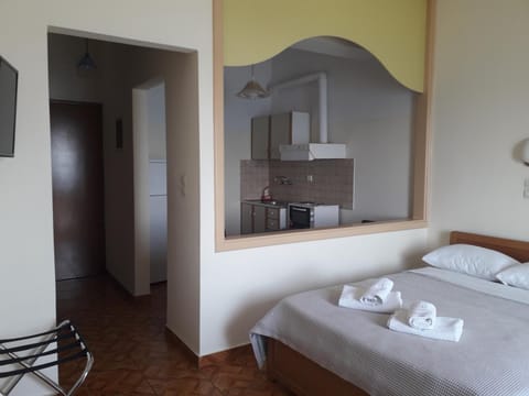 Free cribs/infant beds, free WiFi