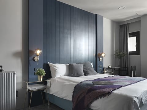 Deluxe Double Room | Down comforters, blackout drapes, soundproofing, free WiFi