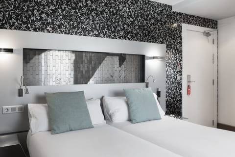 Superior Quadruple Room, Terrace | Minibar, in-room safe, desk, blackout drapes
