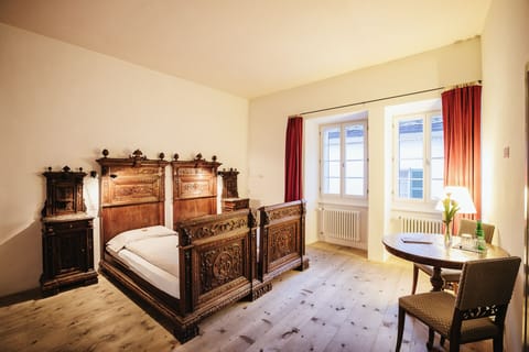 Superior Double or Twin Room, 2 Twin Beds | In-room safe, desk, free WiFi, bed sheets