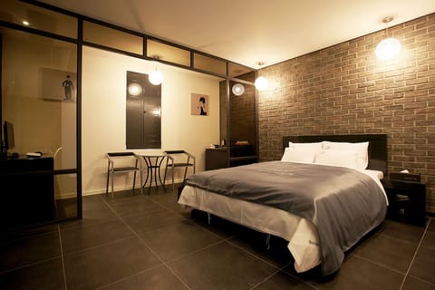 Deluxe Room, River View | Free WiFi