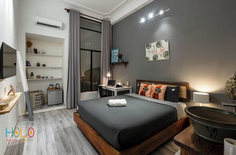 Standard Room, Ground Floor | Desk, blackout drapes, iron/ironing board, free WiFi