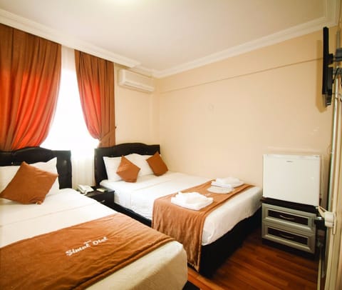 Minibar, in-room safe, iron/ironing board, free WiFi