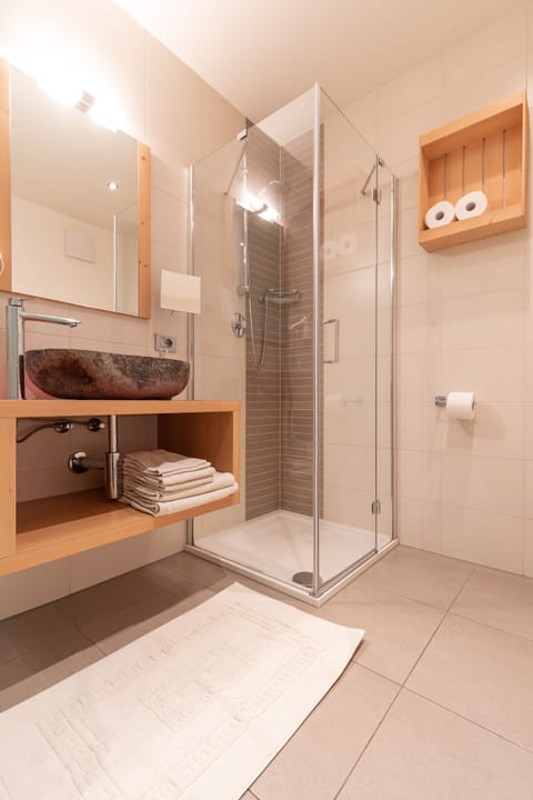 Double or Twin Room, Balcony | Bathroom | Shower, hair dryer, bathrobes, towels