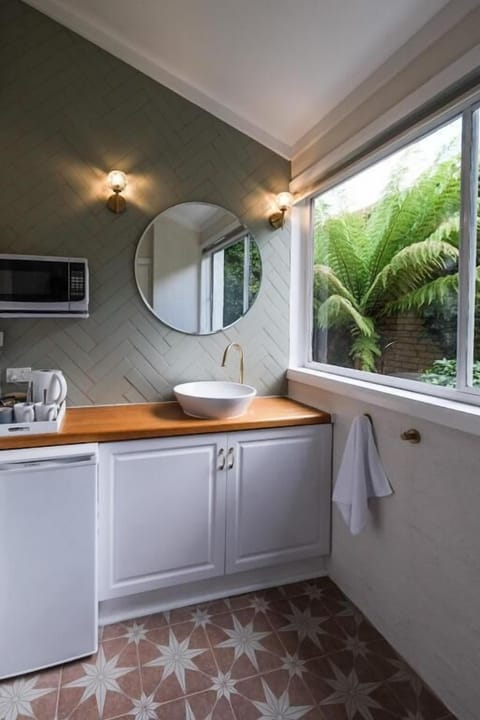 Deluxe Queen Suite - Room 2 | View from room