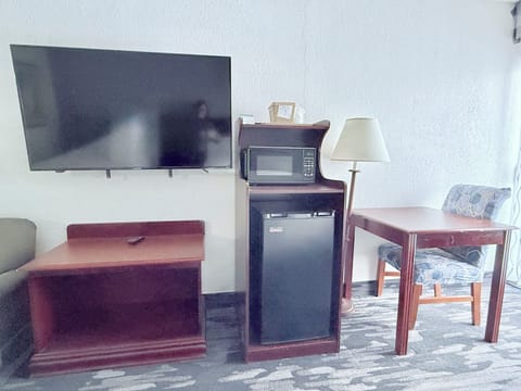 Room, Multiple Beds, Non Smoking | Desk, laptop workspace, iron/ironing board, free cribs/infant beds