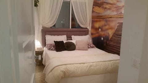 Apartment | 1 bedroom, blackout drapes, iron/ironing board, free rollaway beds